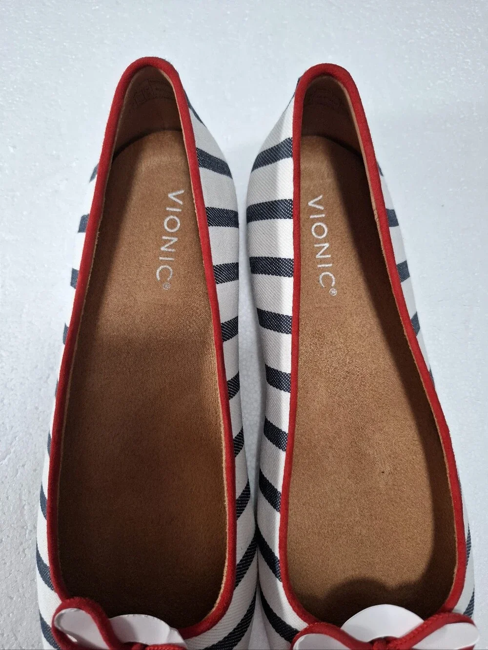 Vionic Nautical Stripe Navy & White Ballet Flats with Red Trim Size 10 NWOB - Picture 3 of 10
